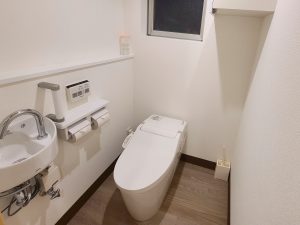 にじいろクリニック新橋のトイレ